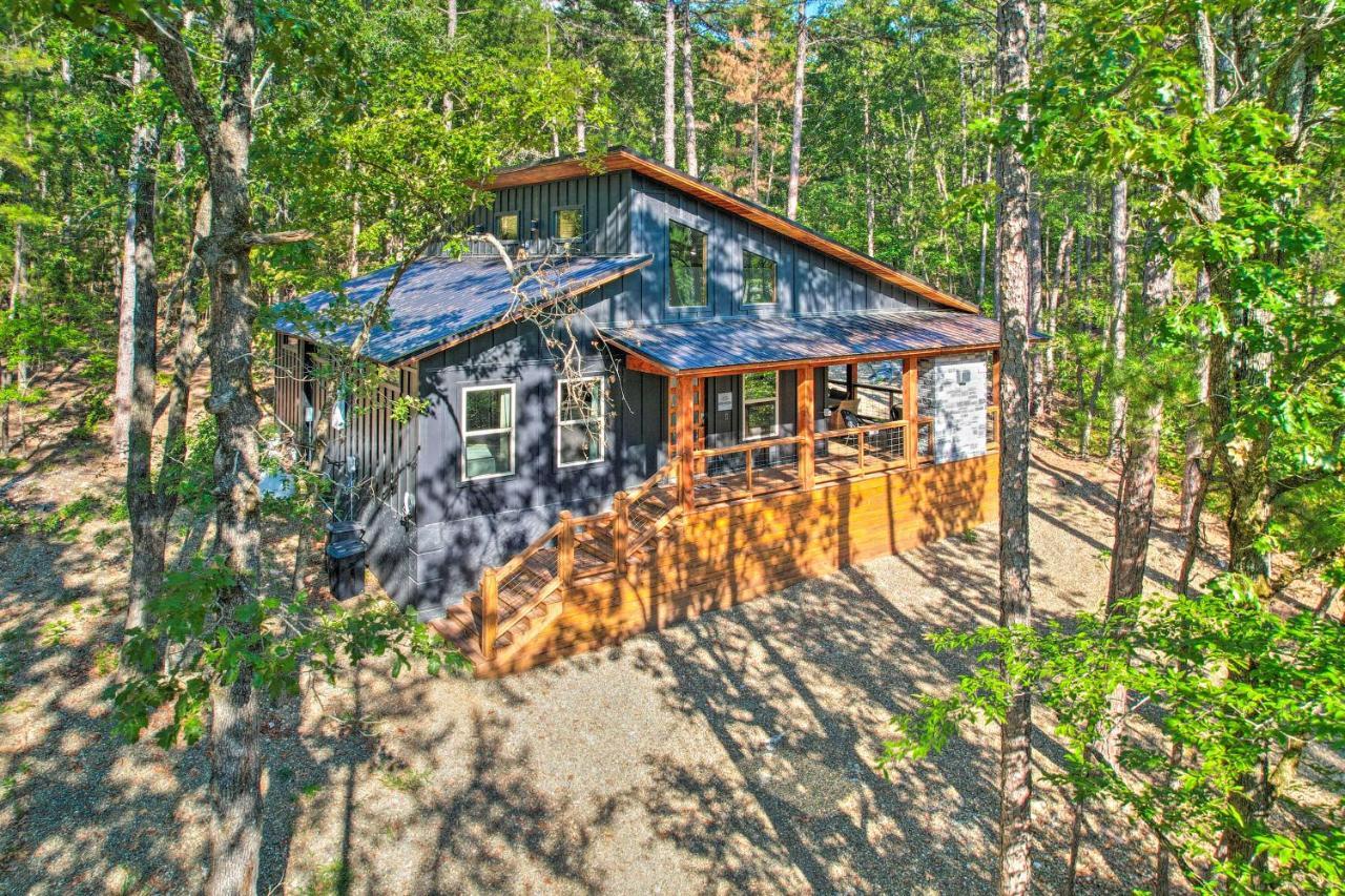 Chic Broken Bow Cabin With Hot Tub And Gas Grill! Екстер'єр фото